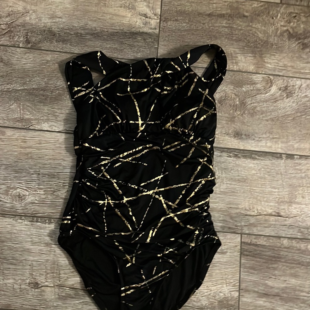 Badgley mischka one pice swimsuit